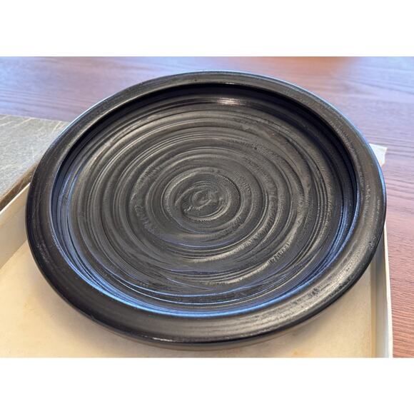 9.5in Vintage Black Urushi-Lacquered Wooden Plate, Japanese Sanuki Shikki - Picture 6 of 17